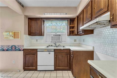 766 Brush Road Ravenna OH 44266