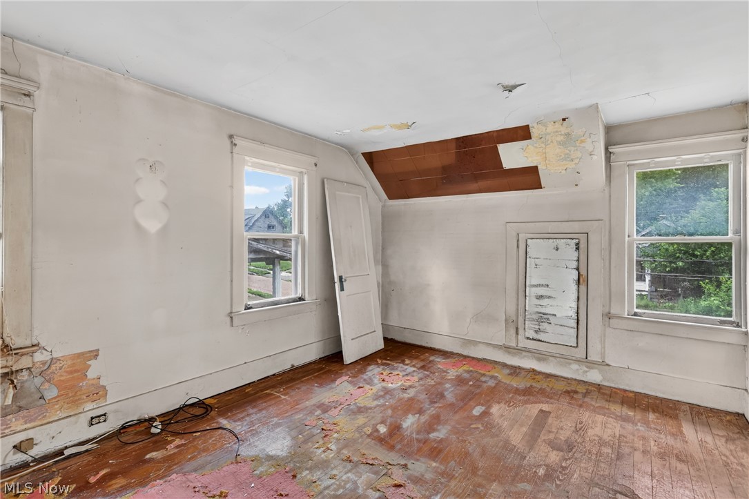 583 Hillsdale Drive NW Warren OH 44485