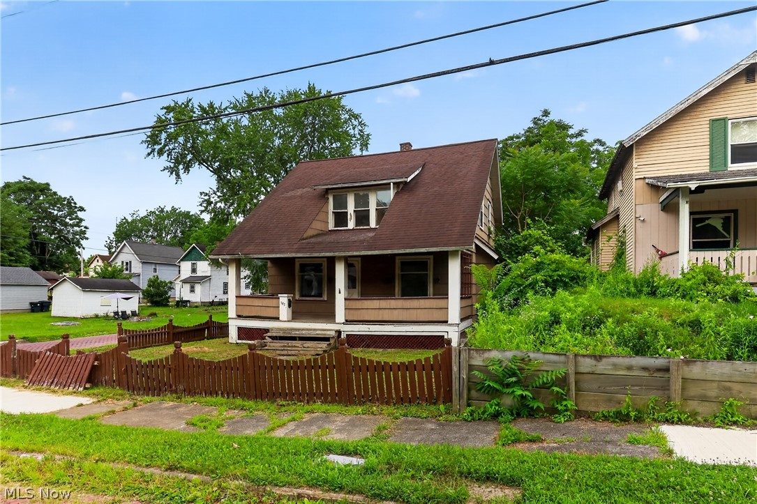 583 Hillsdale Drive NW Warren OH 44485