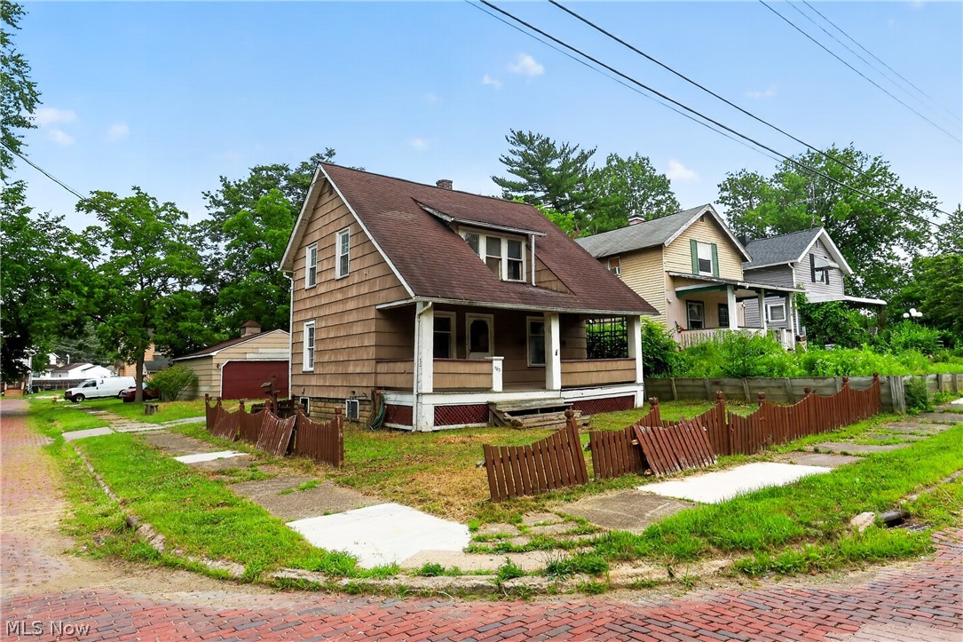 583 Hillsdale Drive NW Warren OH 44485