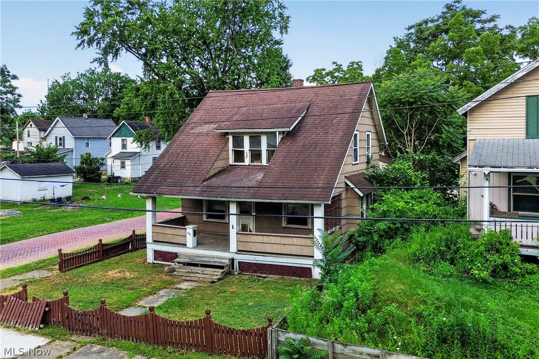 583 Hillsdale Drive NW Warren OH 44485
