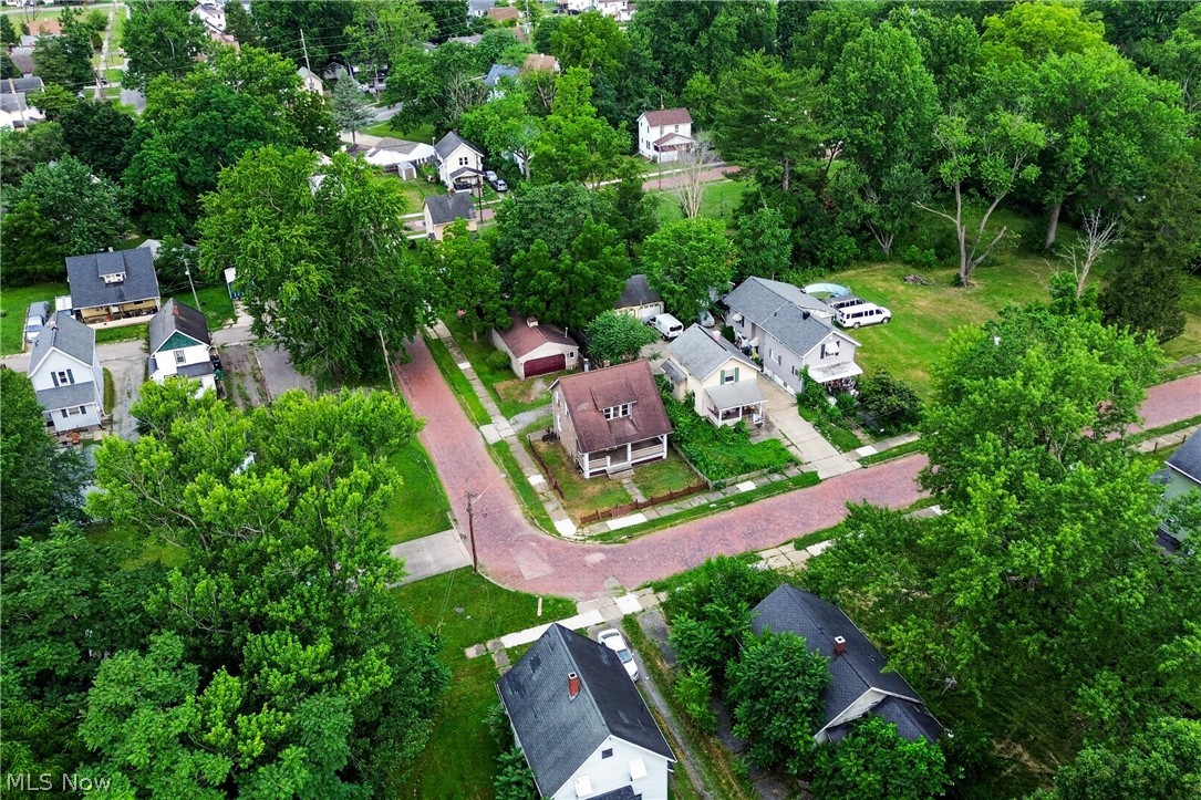 583 Hillsdale Drive NW Warren OH 44485
