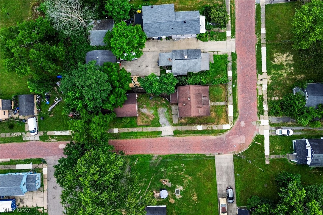583 Hillsdale Drive NW Warren OH 44485