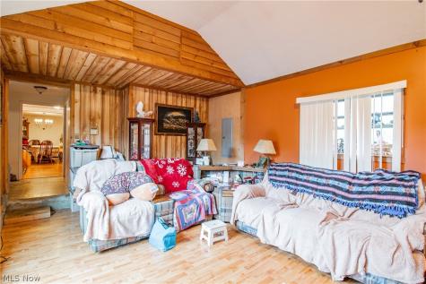 7176 Hankee Road Garrettsville OH 44288