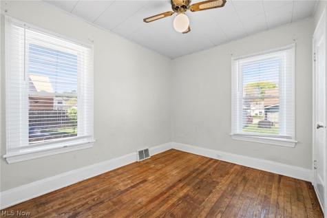 7610 Traymore Avenue Brooklyn OH 44144