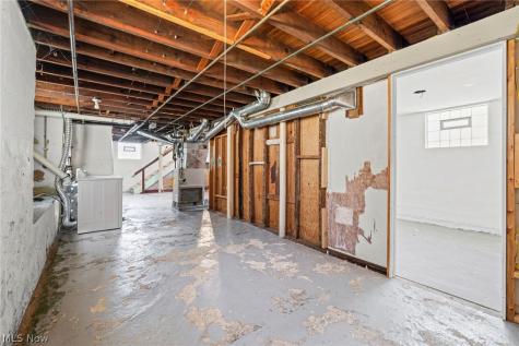 7610 Traymore Avenue Brooklyn OH 44144