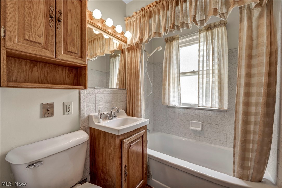 152 Gould Avenue Bedford OH 44146