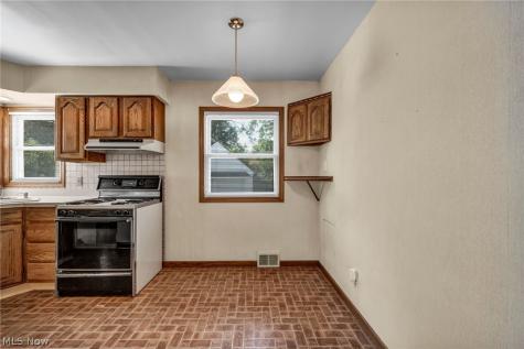 152 Gould Avenue Bedford OH 44146