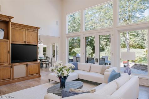 5 Brandon Court Moreland Hills OH 44022