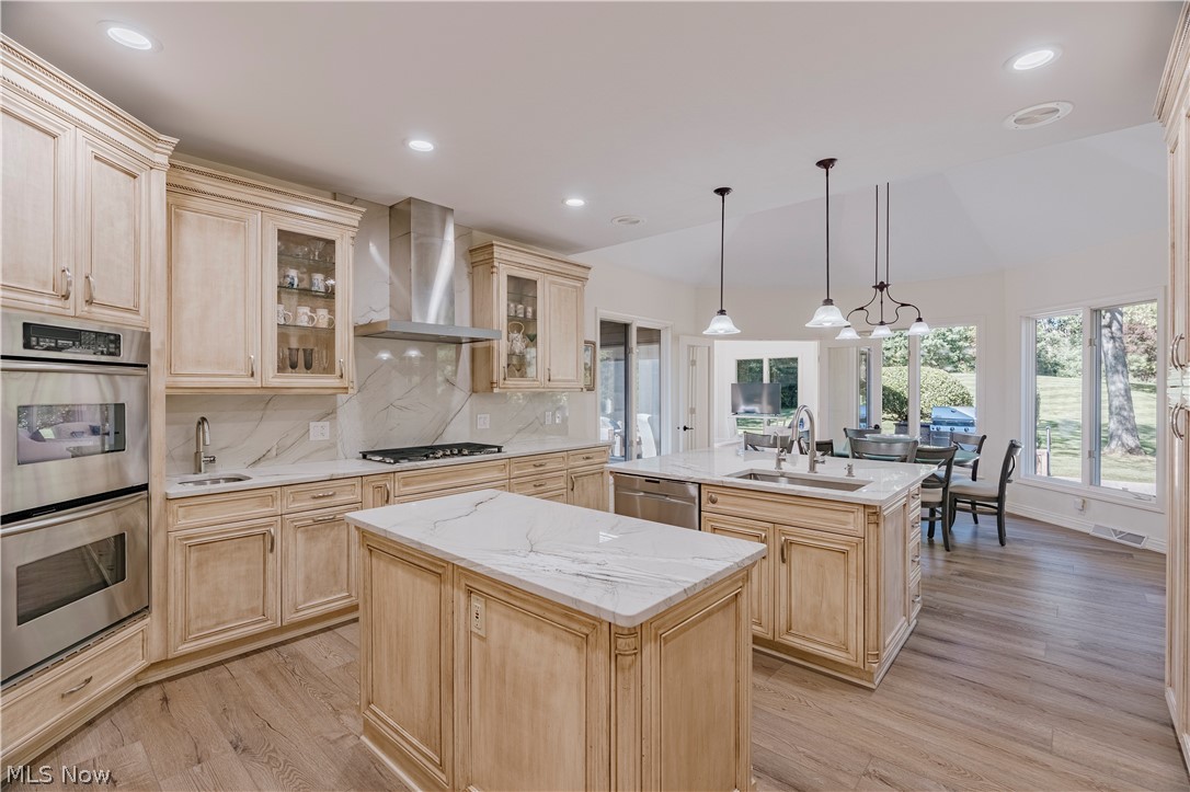 5 Brandon Court Moreland Hills OH 44022