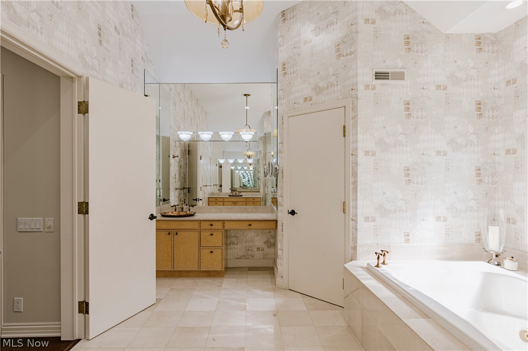 5 Brandon Court Moreland Hills OH 44022