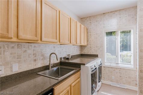 5 Brandon Court Moreland Hills OH 44022