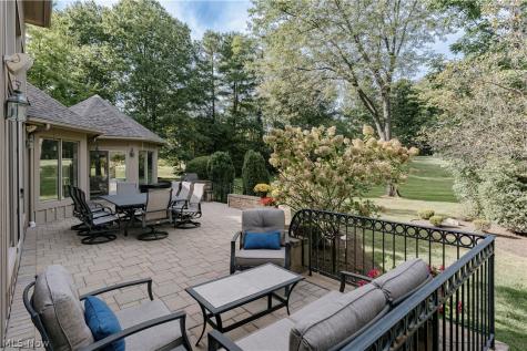 5 Brandon Court Moreland Hills OH 44022