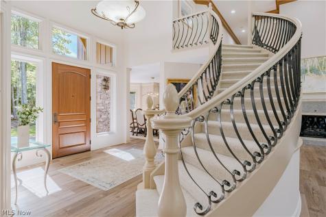 5 Brandon Court Moreland Hills OH 44022