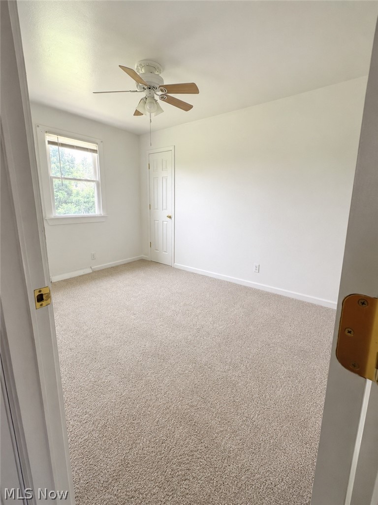 124 Caroline Avenue Hubbard OH 44425