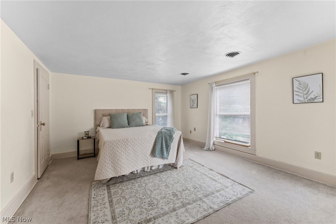 198 E Main Street Apple Creek OH 44606
