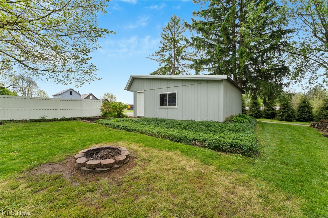 198 E Main Street Apple Creek OH 44606