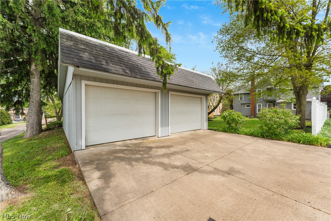 198 E Main Street Apple Creek OH 44606