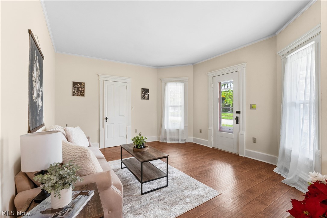 198 E Main Street Apple Creek OH 44606