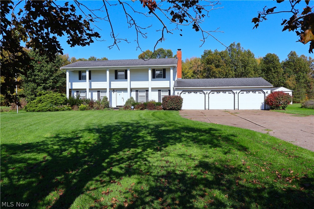 108 Country Place Grafton OH 44044