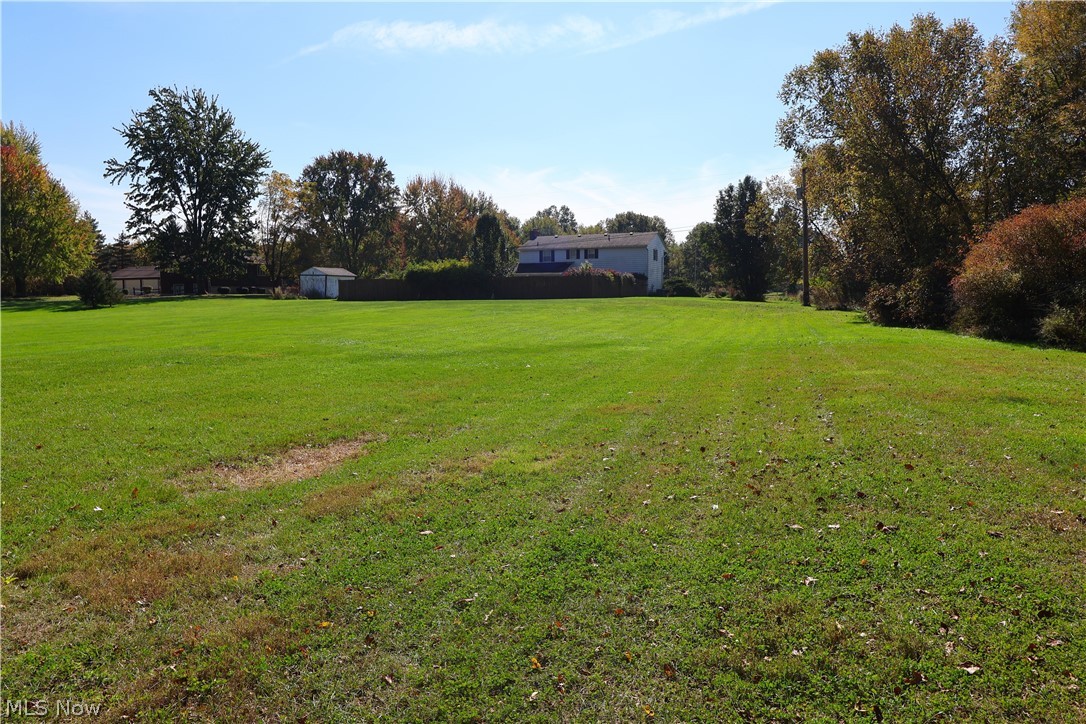 108 Country Place Grafton OH 44044