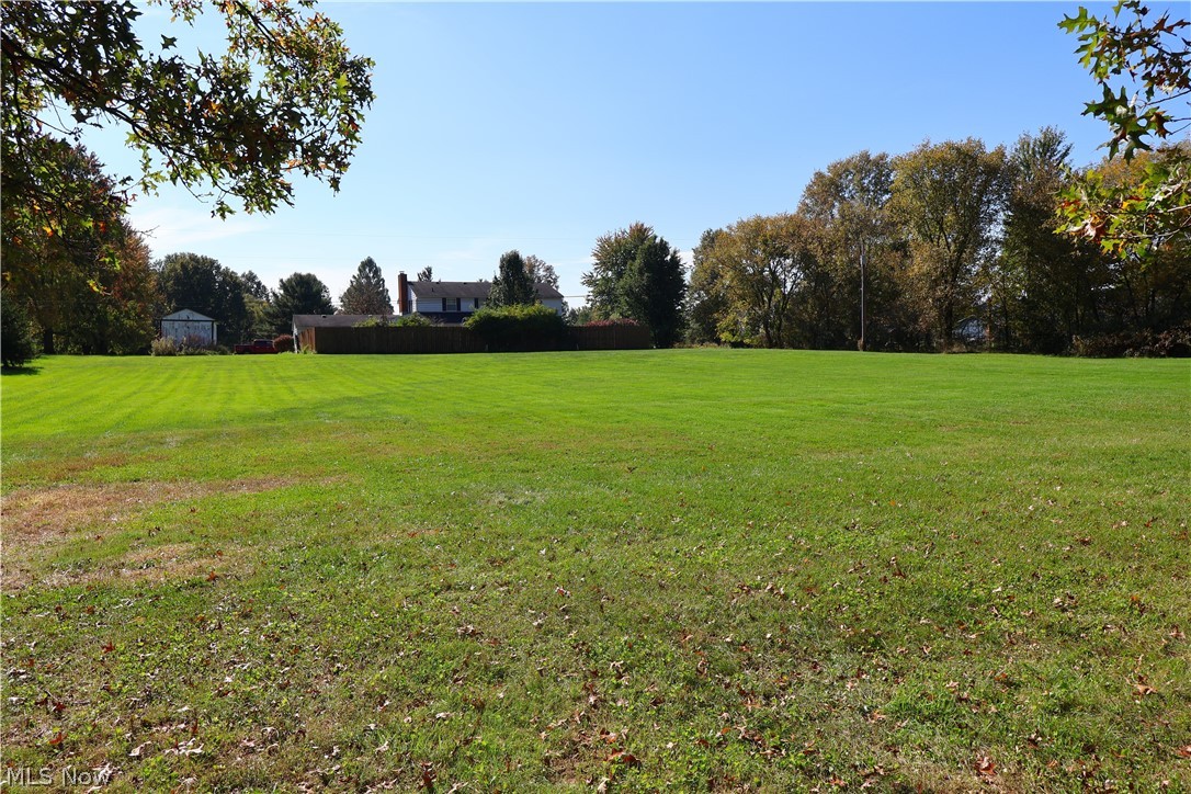 108 Country Place Grafton OH 44044