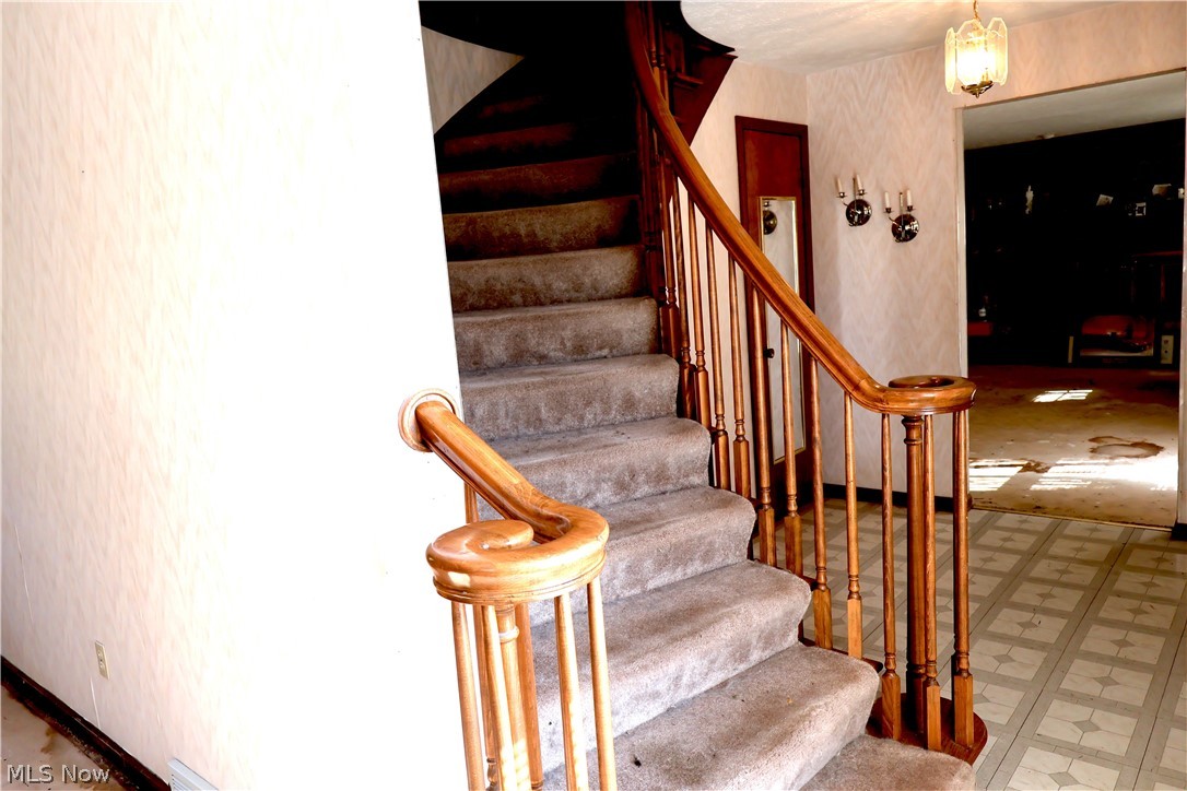 108 Country Place Grafton OH 44044