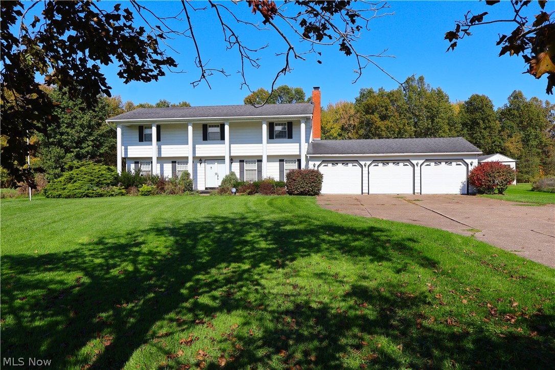 108 Country Place Grafton OH 44044