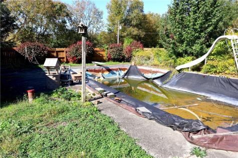108 Country Place Grafton OH 44044