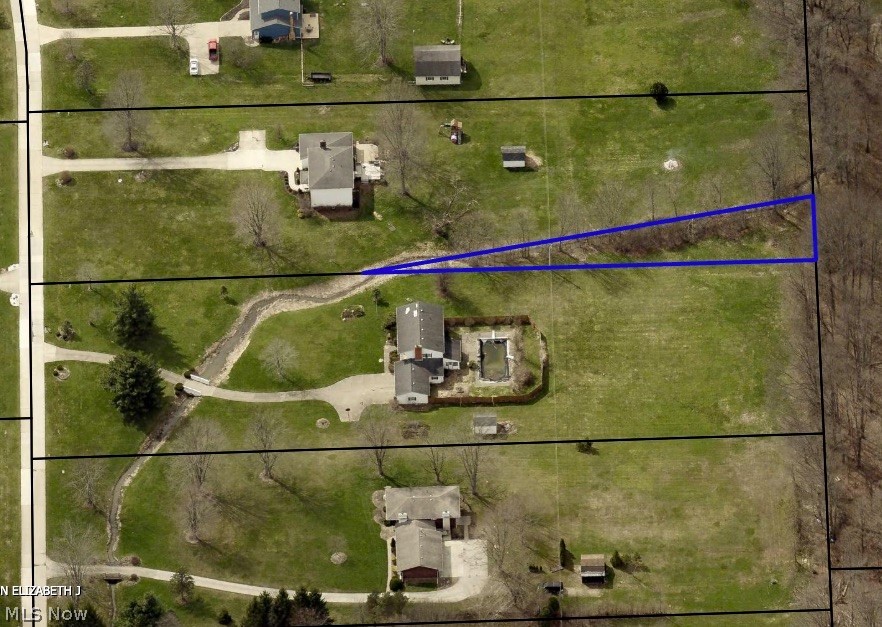 108 Country Place Grafton OH 44044