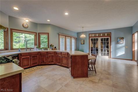 6506 Forestwood Street NW Canton OH 44718