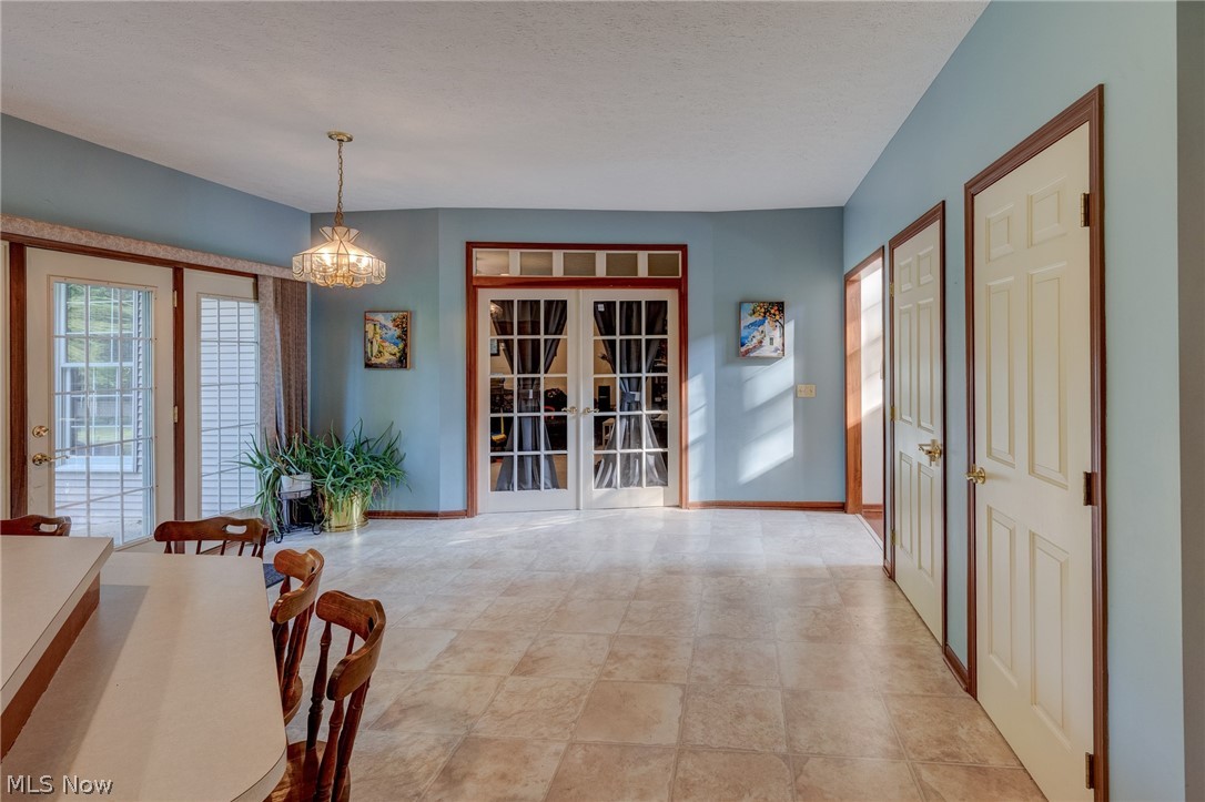 6506 Forestwood Street NW Canton OH 44718