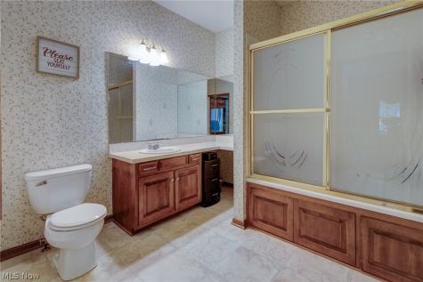 6506 Forestwood Street NW Canton OH 44718