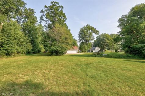 6506 Forestwood Street NW Canton OH 44718