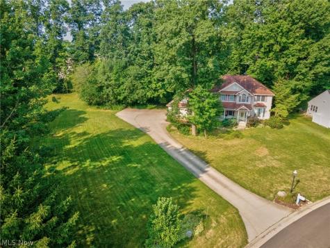 6506 Forestwood Street NW Canton OH 44718