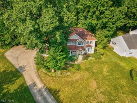 6506 Forestwood Street NW Canton OH 44718