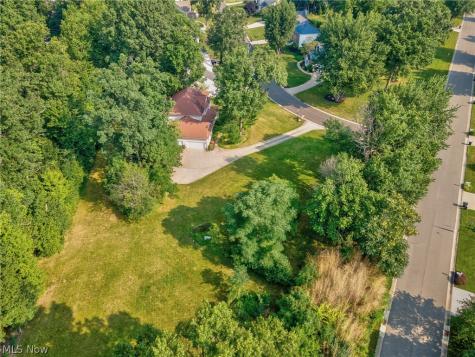 6506 Forestwood Street NW Canton OH 44718