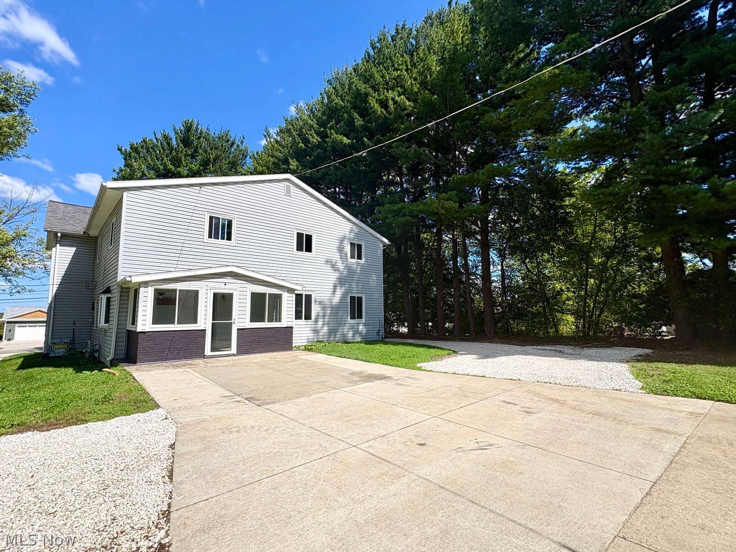 115 W Main Street Seville OH 44273