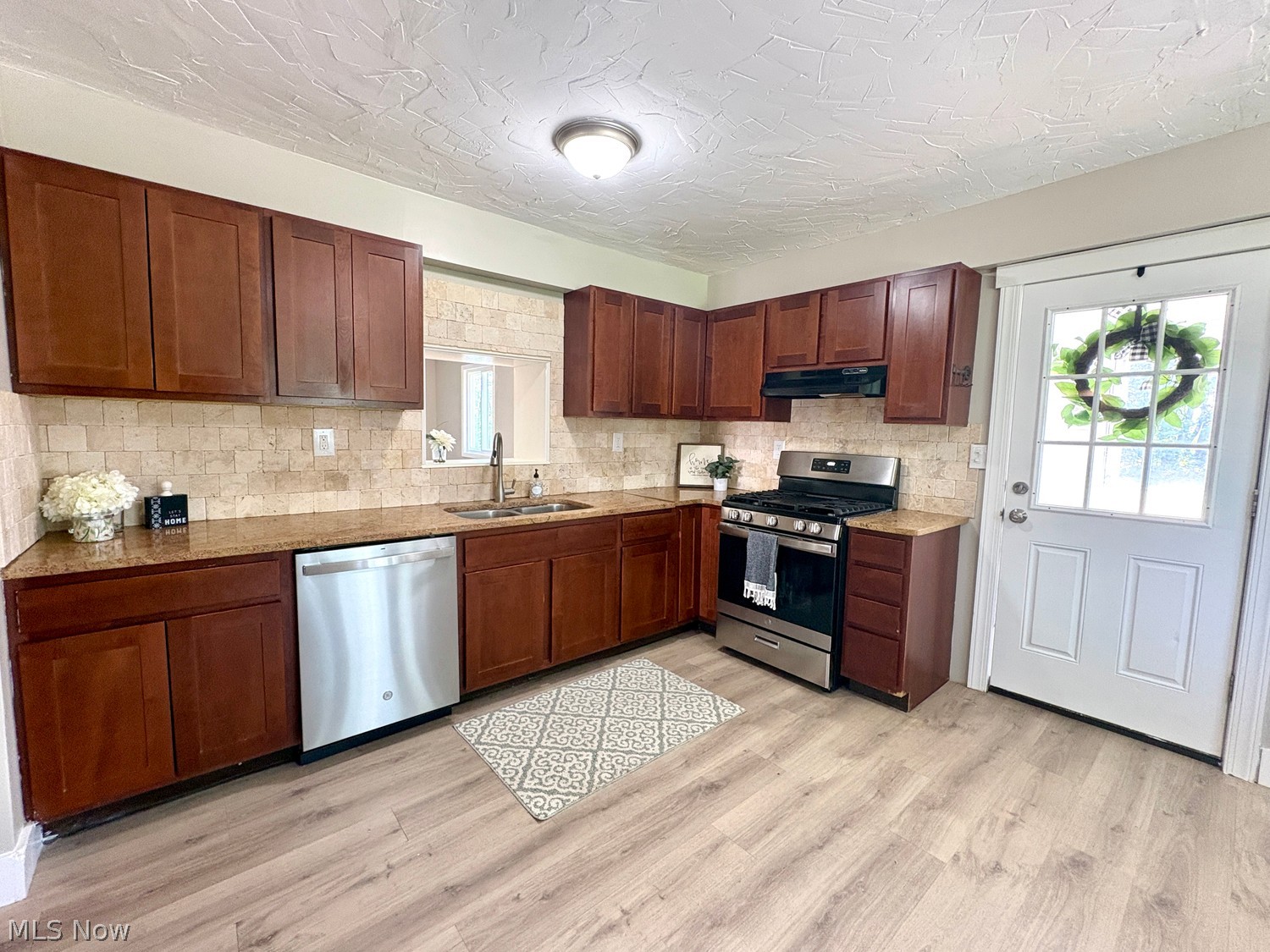 115 W Main Street Seville OH 44273