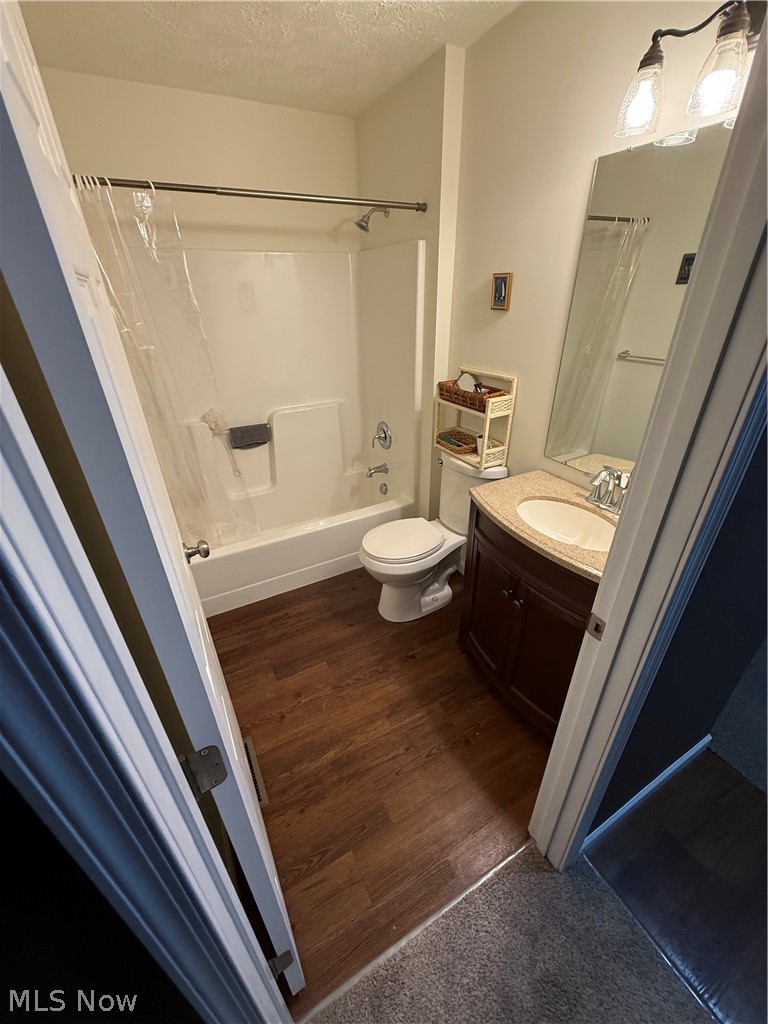 5245 Monroe Square E Barberton OH 44203