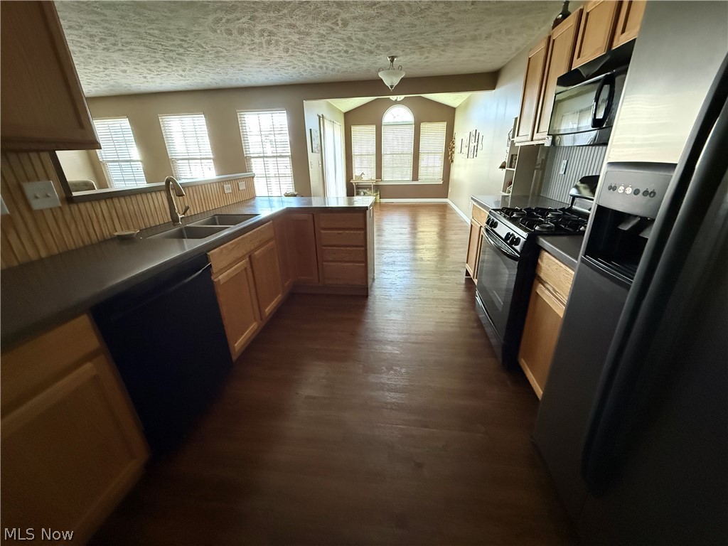 5245 Monroe Square E Barberton OH 44203