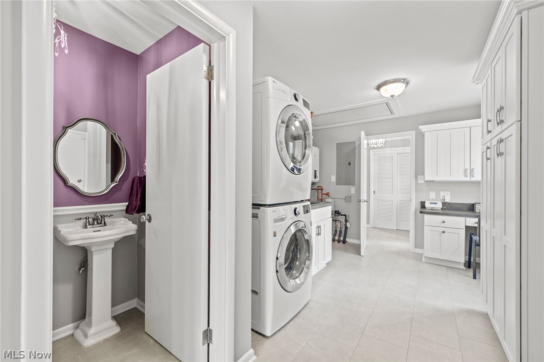 24100 Hazelmere Road Shaker Heights OH 44122