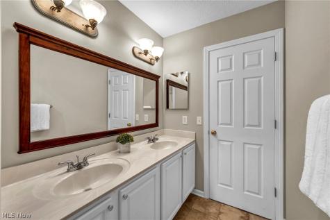 3024 West Creek Drive Medina OH 44256