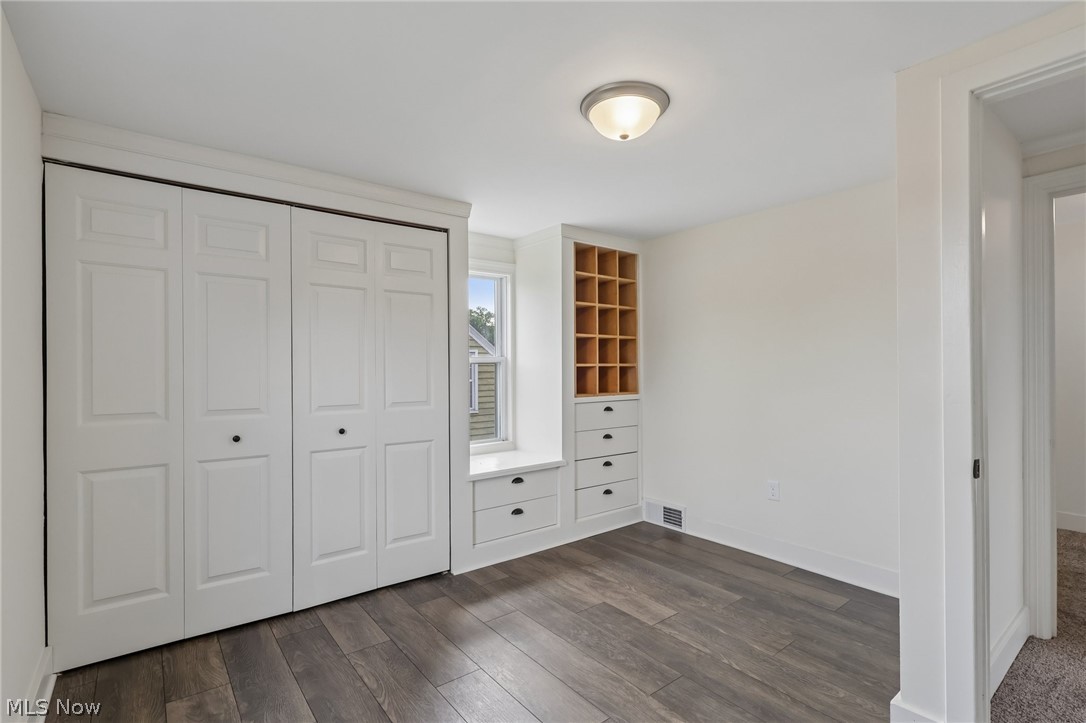 2562 Graham Avenue Akron OH 44312