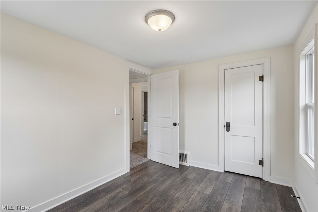 2562 Graham Avenue Akron OH 44312