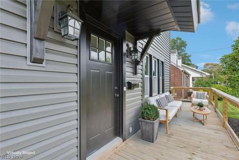 2562 Graham Avenue Akron OH 44312
