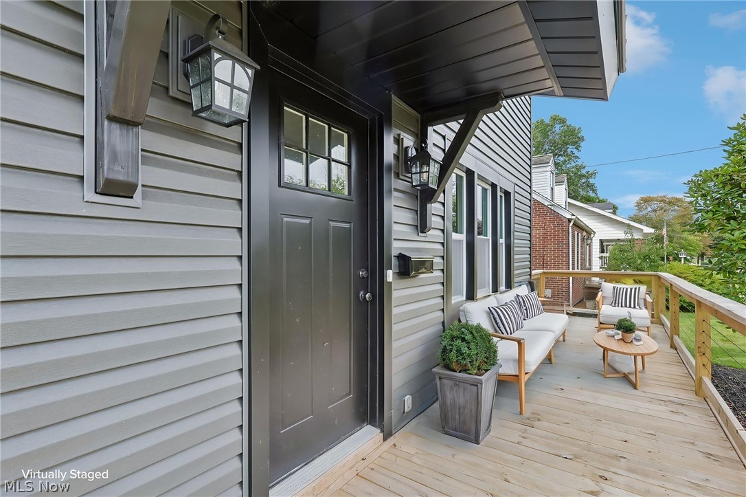2562 Graham Avenue Akron OH 44312