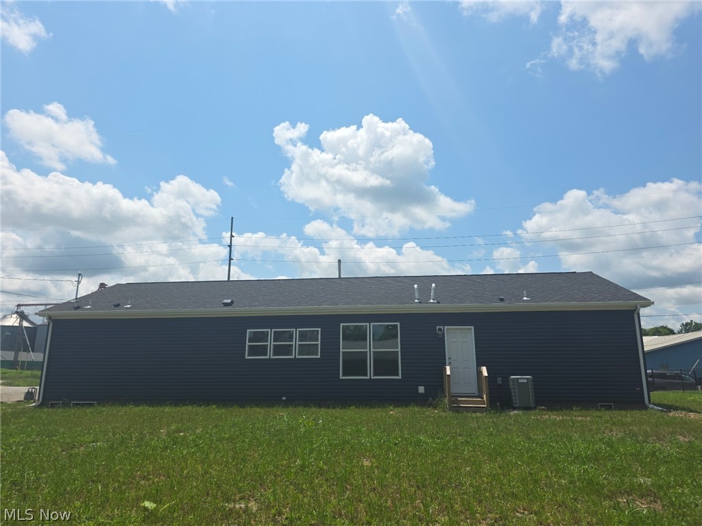 805 Lee Street Zanesville OH 43701
