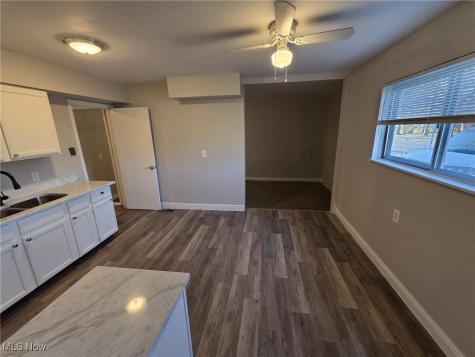 16610 Priebe Avenue Cleveland OH 44128