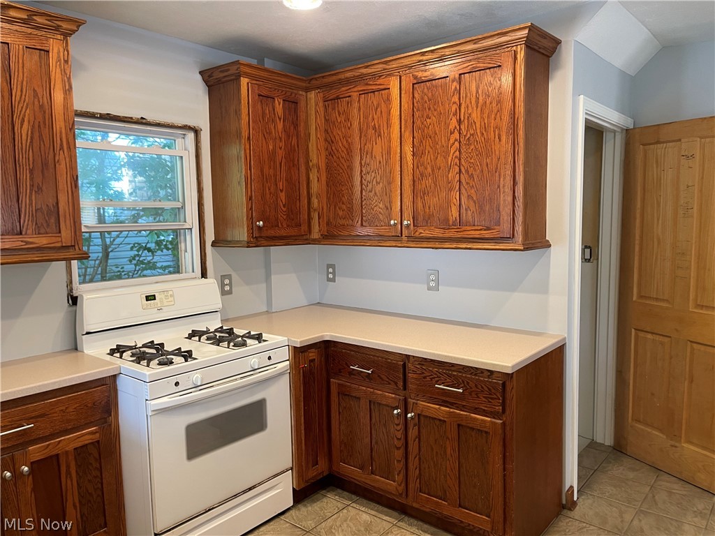 537 Archwood Avenue Akron OH 44301